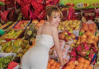 再次见证：爱丝的玩袜合集，袜子也要当主角！