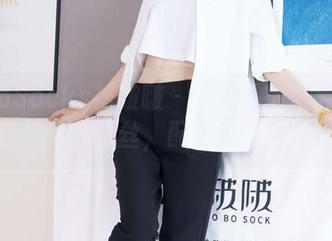 BoBoSocks袜啵啵 – 奶油的大胆尝试：白船袜厚肉丝，配上美图的魔力