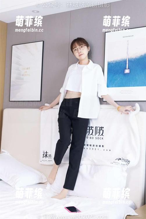 BoBoSocks袜啵啵 - 奶油的大胆尝试：白船袜厚肉丝，配上美图的魔力
