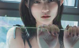 看完“Hizzy(히지)妹妹”的写真，脑海里全是那种微妙的暧昧气息。