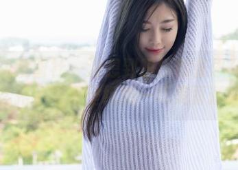 IMiss爱蜜社 – 没想到眼镜和张思允可以这么搭，写真壁纸的一场美丽邂逅！