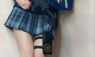 谁说泳装只能在海边？Kettoe的在线合集带你遨游泳池边！