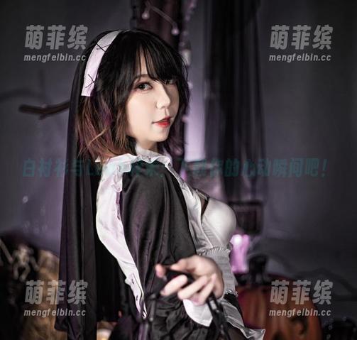 白衬衫与Leah梓未：下载你的心动瞬间吧！