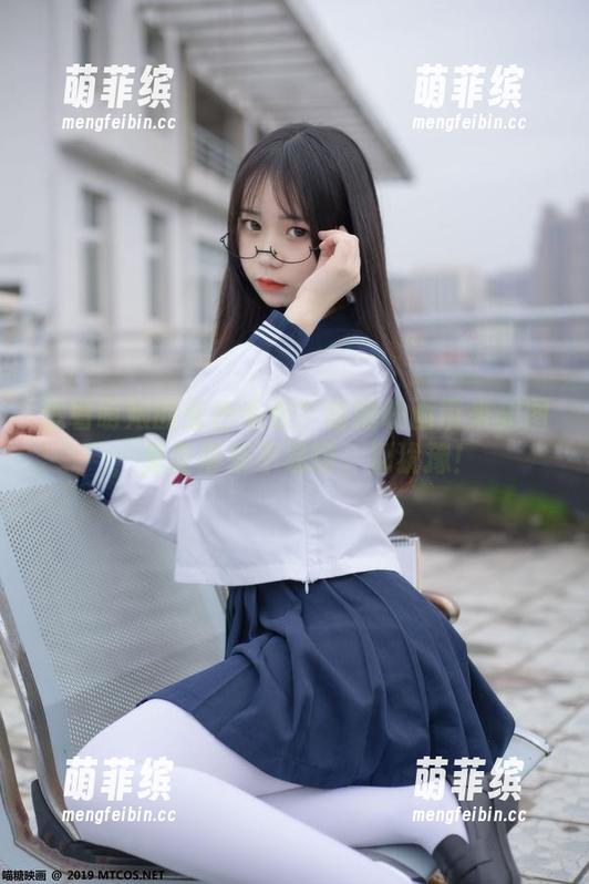 想看萌娘的蓝色毛衣？喵糖映画带来美图，免费得来不易啊，别犹豫！