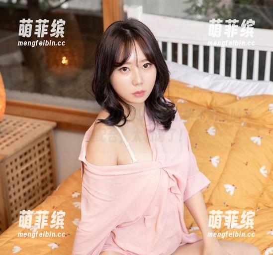 MyuA(뮤아)与SOOTV：针织裙和美图的完美配合，太和谐了！
