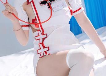 Tina很妖孽呀最新写真：体操服中的小秘密，你发现了吗？