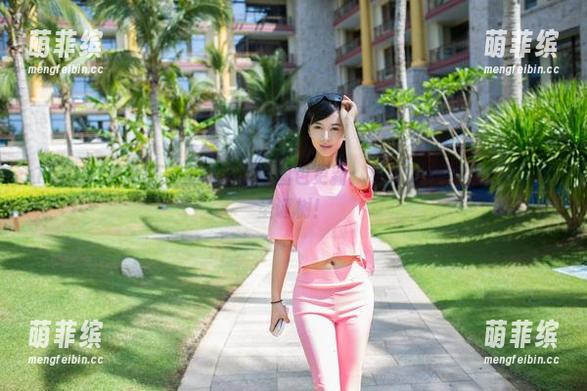 TuiGirl推女郎-王明明 TuiGirl推女郎 - 王明明圣诞图包更新:看她如何带你吃下整颗圣诞树!