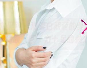 UGirls尤果网 – 观看白熙萌的美腿图包，感受那股‘腿’力十足的魅力！