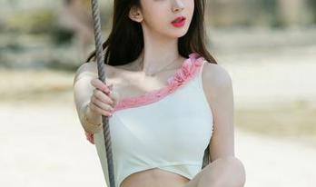 UGirls尤果网 – 这里有一份谭晓彤御姐写真集：资源种类多到你要敢点敢看！