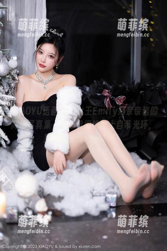 XIAOYU语画界 - 女王Emily顾奈奈酱的高清写真集，真心觉得她身上自带光环，搭配这光线……啧啧！