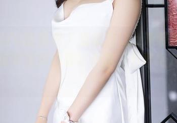 XIAOYU语画界 – 潘朵拉Laa泳装在线原图：这可是她的致命杀招，不看绝对后悔！