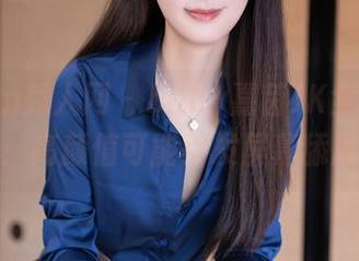 Xiuren秀人网 – baby嘉茵JK全套图包，警告：高颜值可能引发屏幕舔屏事故！