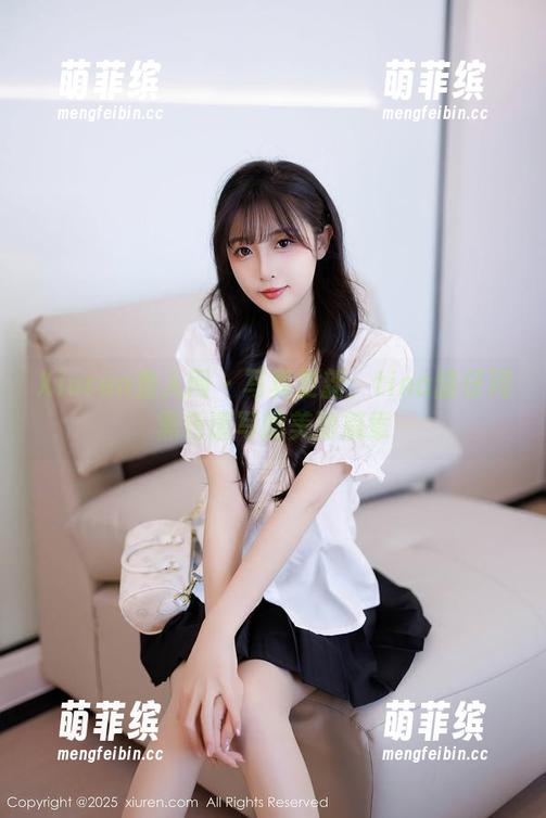 Xiuren秀人网-tina甜仔 Xiuren秀人网 - 写真更新:tina甜仔用黑色谱写的美丽篇章