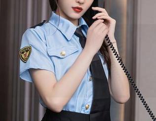 Xiuren秀人网 – 高清黑白伊丽莎有点白：她在镜头前的每个神态，简直就是现实中的喜剧人生！