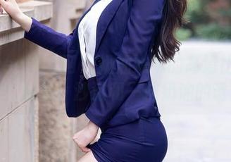 Xiuren秀人网 – 奶油妹妹的高清比基尼写真：阳光、沙滩和一抹奶油的诱惑！