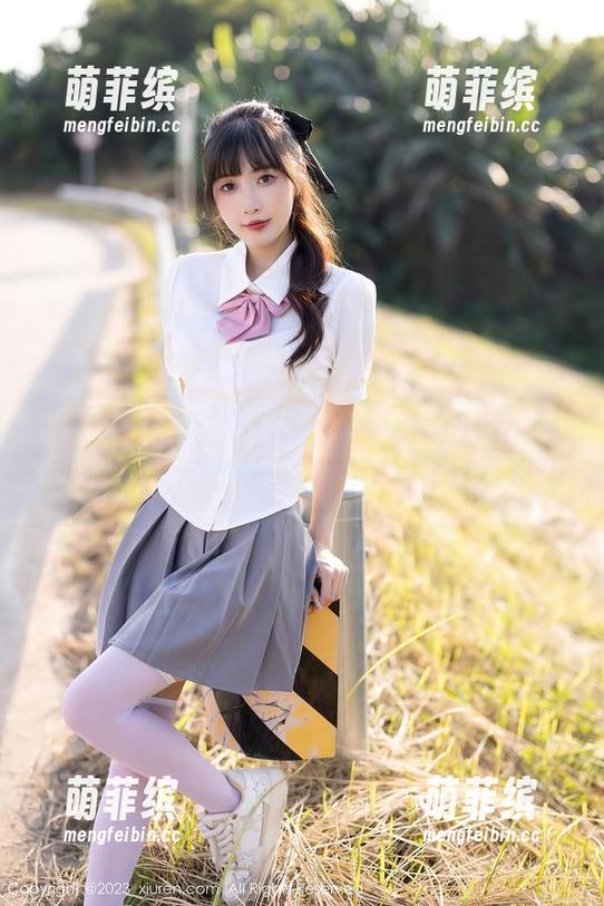 Xiuren秀人网-娜露Selena Xiuren秀人网 - 快来,娜露Selena镂空写真在网盘:下载之前记得深呼吸哦!