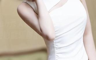 Xiuren秀人网 – 抖娘利世的厨娘私拍：图片也能辐射出满屋的香气和温暖！