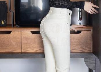 Xiuren秀人网 – 兔女郎的魅力：王馨瑶yanni的高清写真让你怀疑人生！