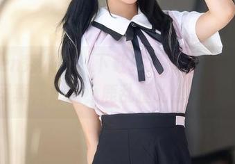 Xiuren秀人网 – 下载绯月樱-Chery的女友写真，心里小鹿乱撞的感觉真妙！