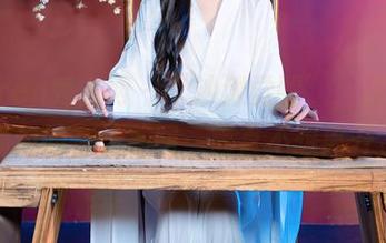 Xiuren秀人网 – “沙滩觉醒”，虞姬儿在海边的在线美图，简直不想离开了！