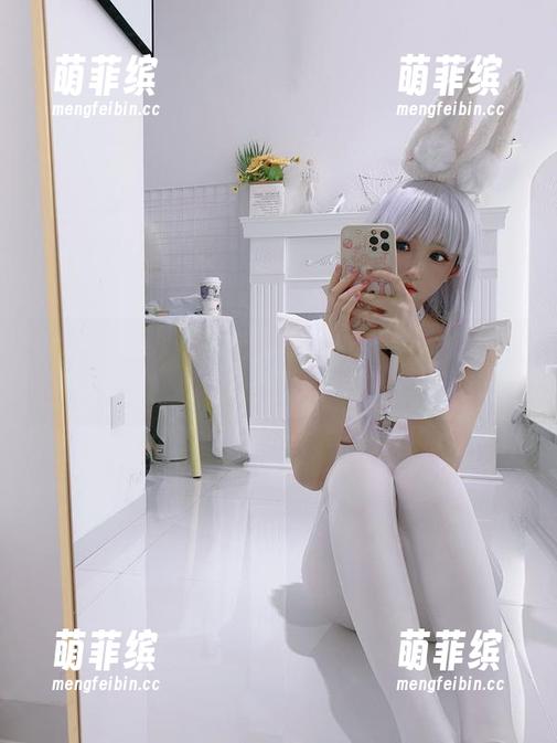 COScoser衣衣与泳池：水里有多少资源，你自己来找！