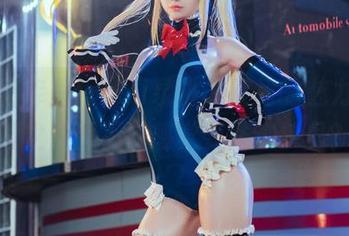 这个图库里izumi泉桃子红裙的魅力，下载之后是不是感觉要跌进梦里？