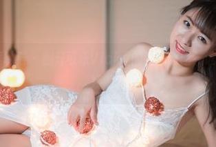 partycat轰趴猫 – 翻开可乐Vicky的婚纱原图，谁说婚纱就该是娇羞？