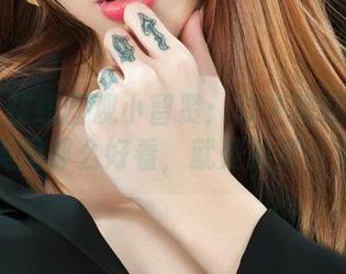 丽柜 – 在线围观小智贤：双生花红粉佳人，美图那么好看，就是要皮一下！