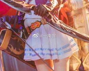 明日方舟里的南宫，森蚺旗袍写真，让壁纸变得有点不安分？