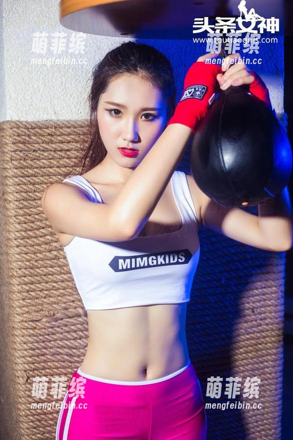 头条女神 - 原图曝光，周夕爱的婚纱照居然能美那么久！