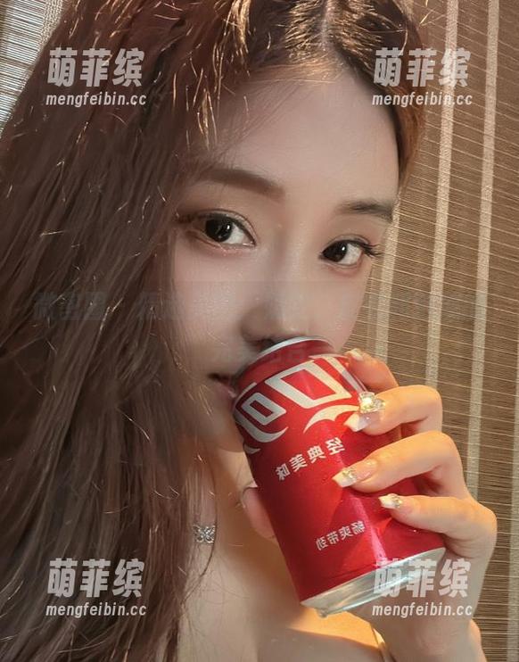 奶雯 微密圈 - 精选美图:奶雯,皮衣和魅惑的完美结合