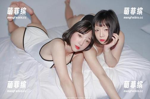 在姜仁卿(강인경)的私房，连衣裙扭动出的美图故事
