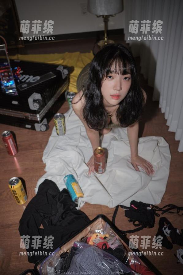 温柔夜晚变身秘籍：姜仁卿(강인경)的cos下载，绝对不容错过！