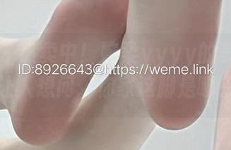 微密圈 – 热卖中！婉柔yyyy的美脚高清资源，让人想问‘你家这脚是哪来的’？