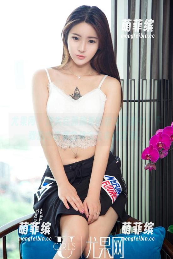 尤果网 - 迷失在郭婉祈的镂空图集中，下载后也许你会体会生命的空洞。