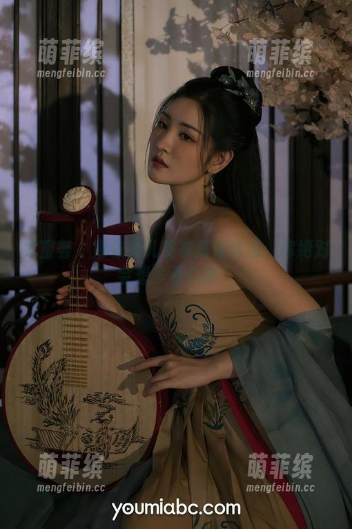 尤蜜荟 - 娜依灵儿皮衣高清作品：你绝对会想多看几遍！