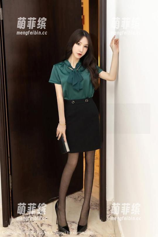 尤蜜荟 - 发现田冰冰的灰丝图包，分享一下这个低调却撩人的美丽。