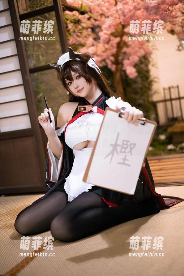 总觉得屿鱼的灰丝写真里藏着宇宙的秘密，得了灵感真的！
