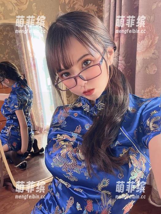 微密圈 - 张思允nice的白裙：既简单又有味道，分享一下我的心情！