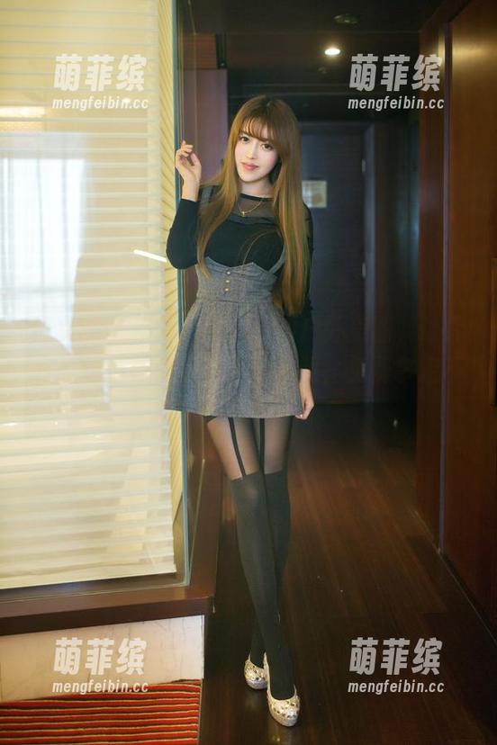 推女郎-松果儿 推女郎 - 来吧!松果儿的户外美图,让你在家也能感受到阳光的普照,免费拿走不谢哦!