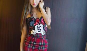推女郎 – 不穿鞋？松果儿的裸足图分享，真是惊艳又让人想跑去海边！