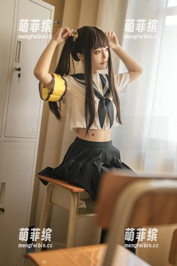 最新图册：桃良阿宅的女王模式，超乎想象的宅拍魅力。