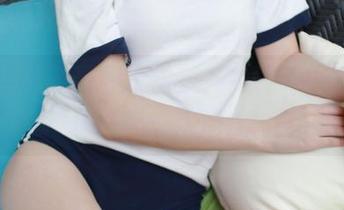 模范学院 – 福利大放送，夏玲蔓比基尼写真让你心跳加速！