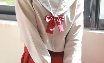 模范学院 – 软软酱的作品：当女神变得更加柔软