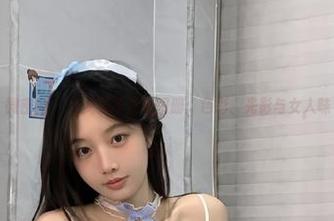 微密圈 – 火龙果羊皮衣图册：色彩、光影与女人味
