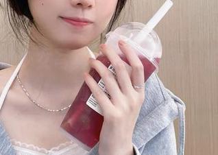 炸酱沐沐少女写真：点击下载，准备接受狗粮轰炸