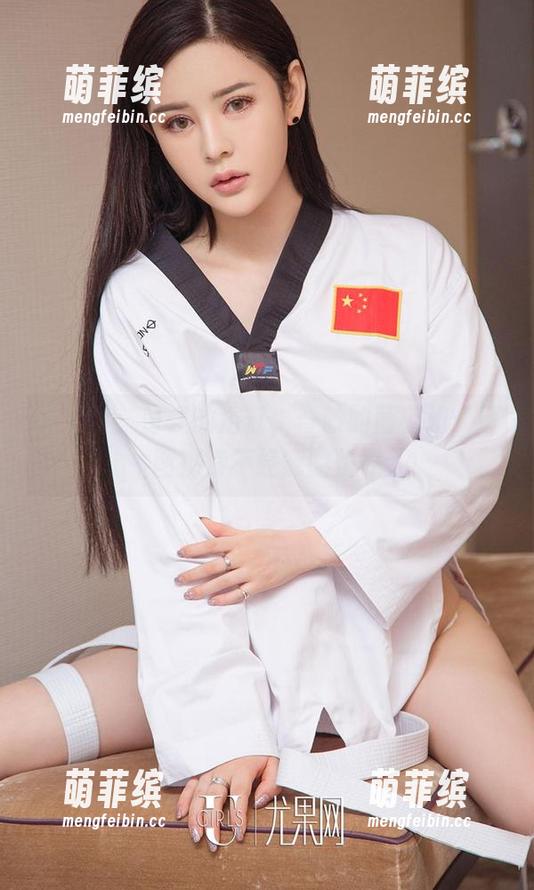 爱尤物 - 奇怪的浴缸，奇妙的董小姐：原图探索不经意的优雅