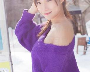 爱蜜社 – 程小烦不烦最新写真：姐姐的光影魅力，让你不自觉停留。