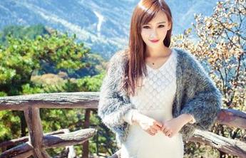 爱蜜社 – 阳光、沙滩、绯月樱-Cherry的比基尼写真，分享你的狂欢时刻！
