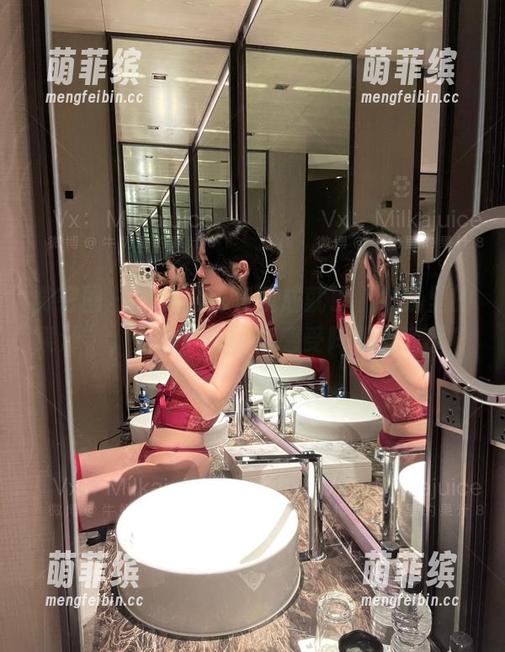 牛奶里的果汁 微密圈 - 她的黑色套装成就了“牛奶里的果汁”,全套下载让你感受阵阵清凉感!